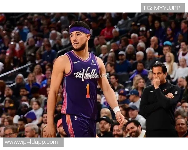 布克助攻与失误并存球队急需真正控卫提升整体表现