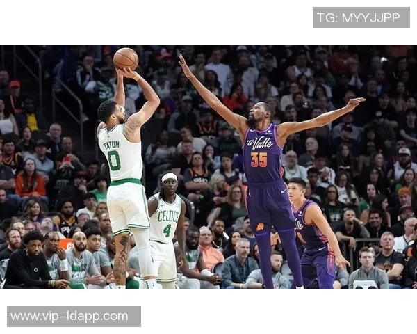 虎头蛇尾表现令人失望三节狂砍33分末节哑火仅得0分